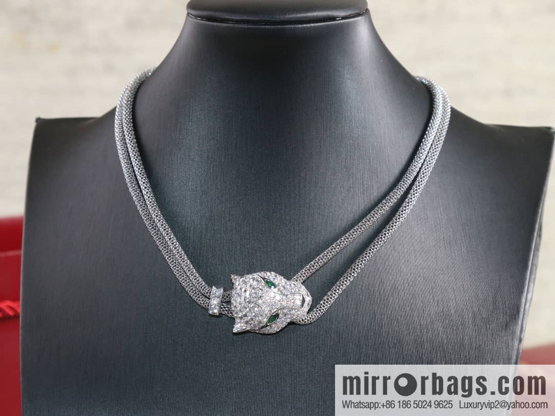 Cartier PANTHÜRE DECARTIER Jungle series full of diamonds leopard necklace