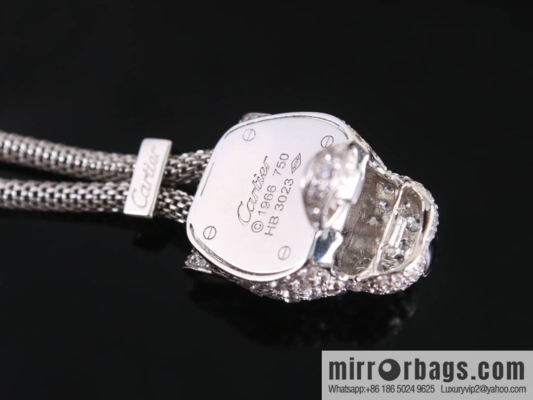 Cartier PANTHÜRE DECARTIER Jungle series full of diamonds leopard necklace