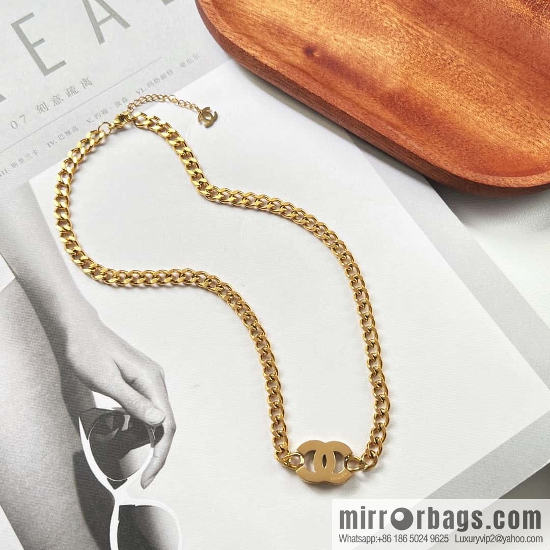 New ☑️ Chanel gold double c necklace