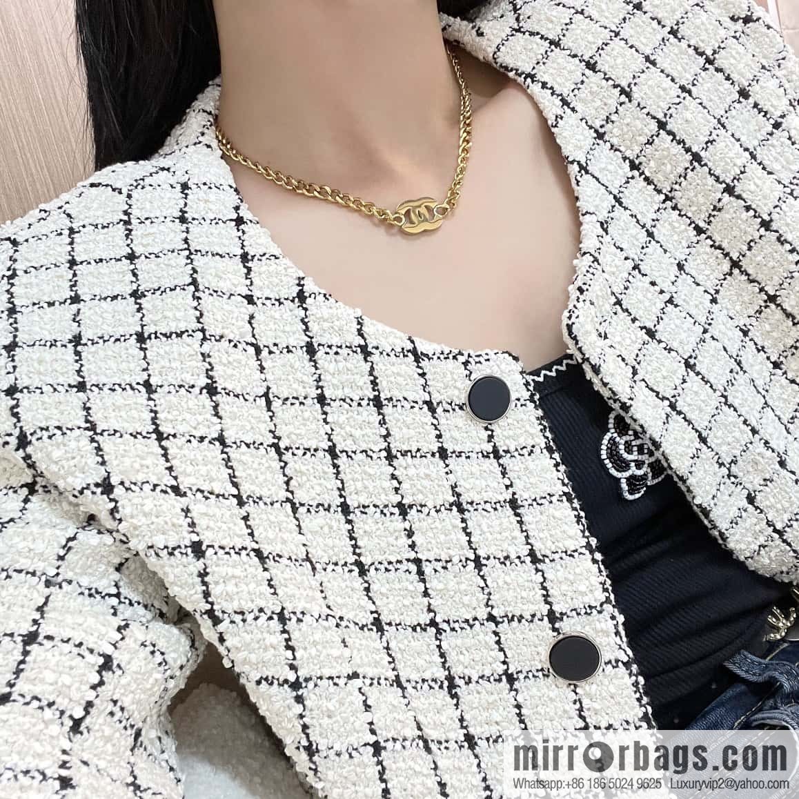 New ☑️ Chanel gold double c necklace