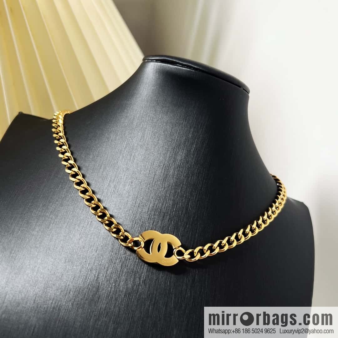 New ☑️ Chanel gold double c necklace
