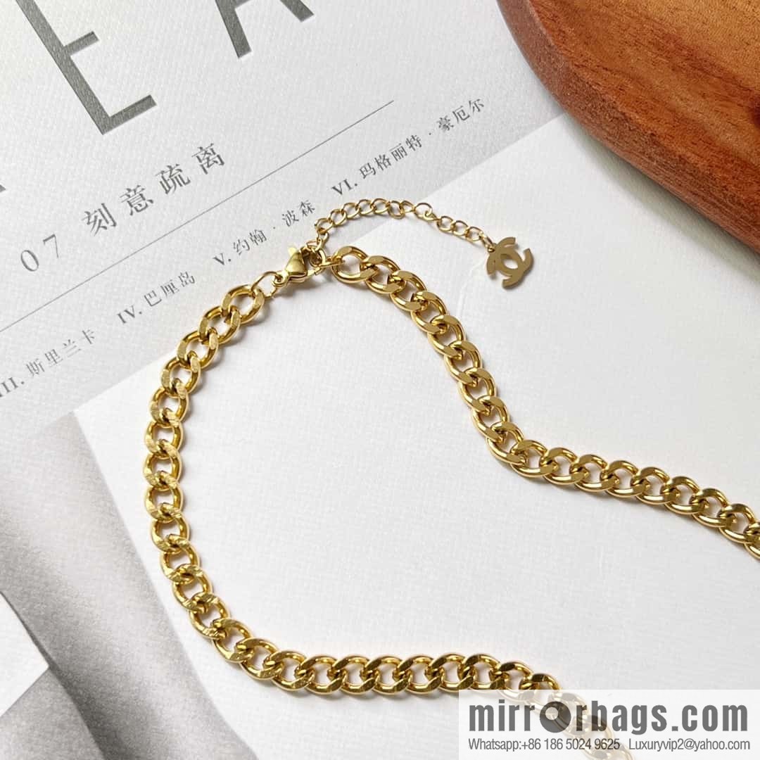 New ☑️ Chanel gold double c necklace
