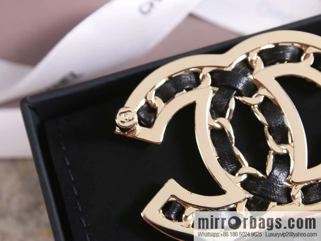 New ☑️ Chanel double c black leather rope with drill brooch