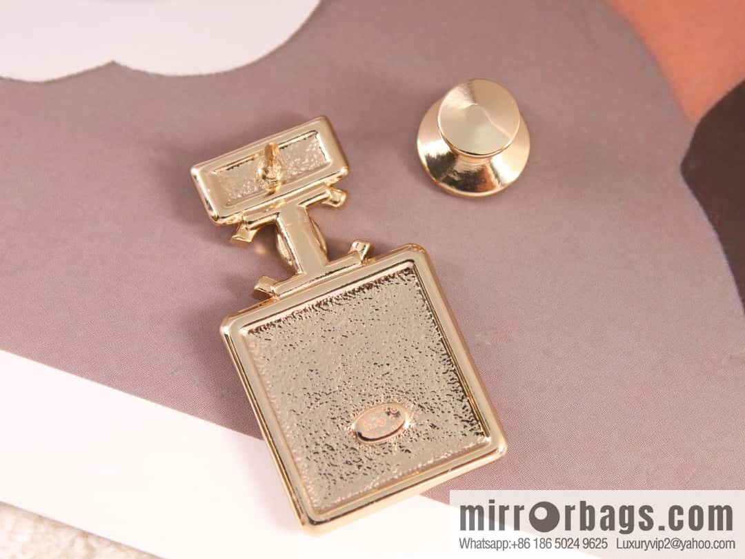 New ☑️ Chanel double c full diamond perfume bottle brooch
