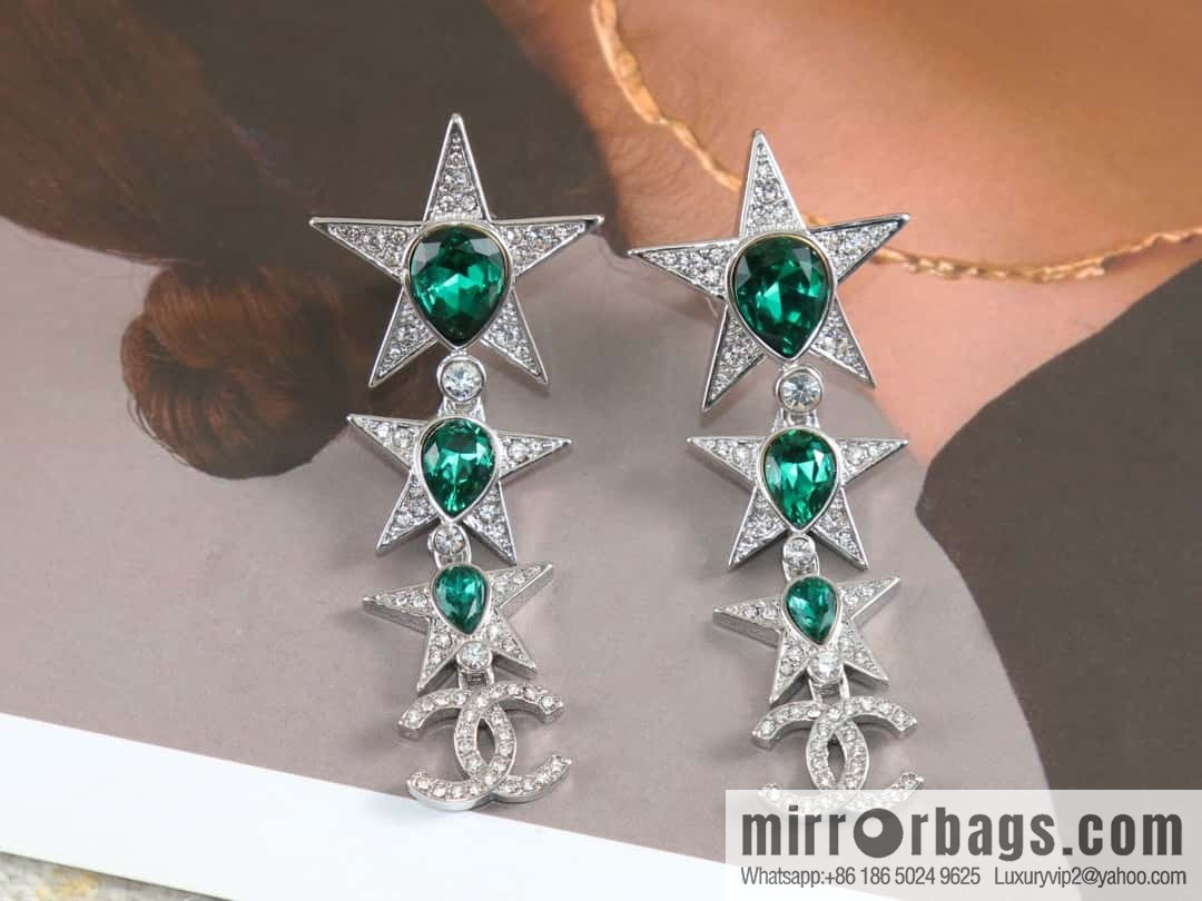 New ☑️ Chanel c4 double c full diamond emerald pentagram ⭐ star stud earrings
