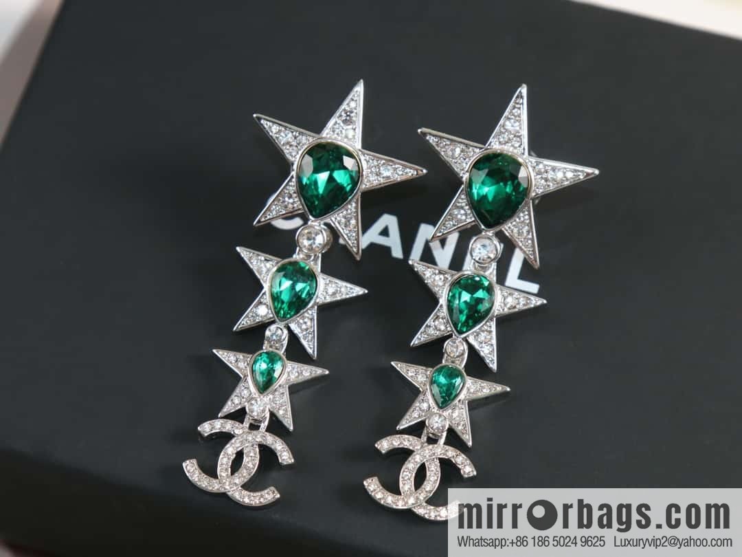New ☑️ Chanel c4 double c full diamond emerald pentagram ⭐ star stud earrings