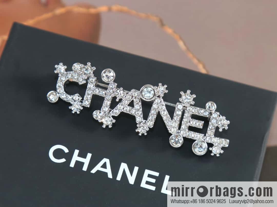 New ☑️ Chanel full diamond CHANEL alphabet snowflake brooch