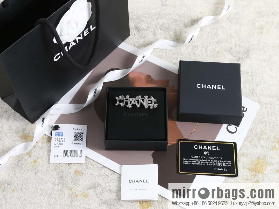 New ☑️ Chanel full diamond CHANEL alphabet snowflake brooch