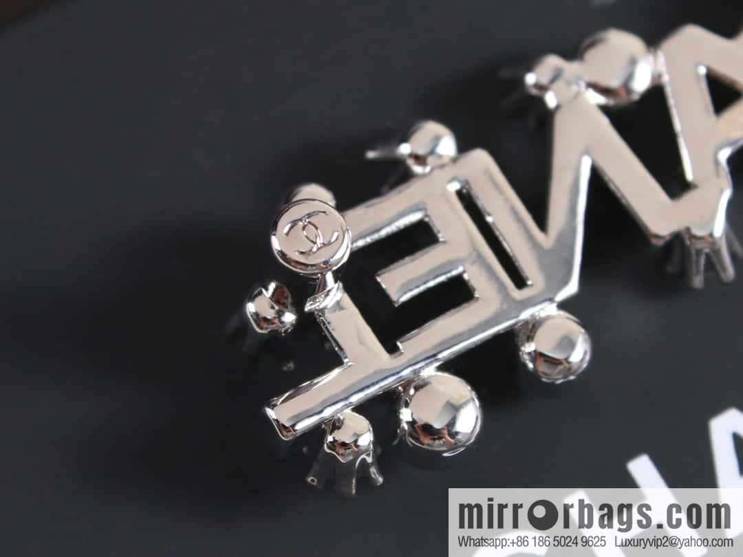 New ☑️ Chanel full diamond CHANEL alphabet snowflake brooch