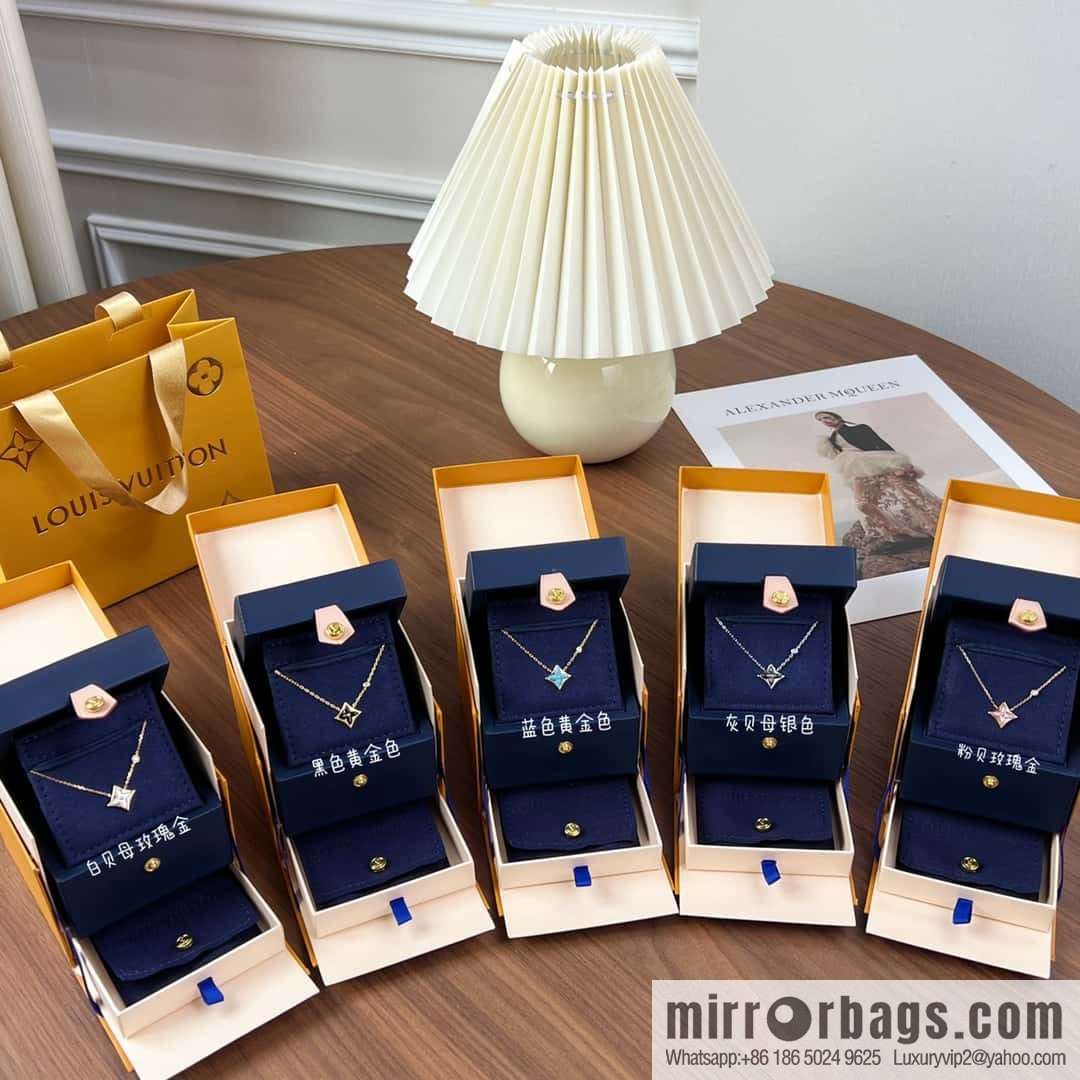 Louis Vuitton Louis Vuitton lv diamond fritillary necklace