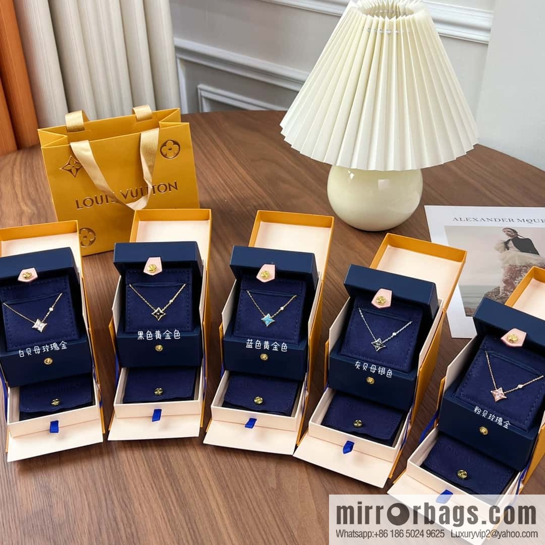 Louis Vuitton Louis Vuitton lv diamond fritillary necklace