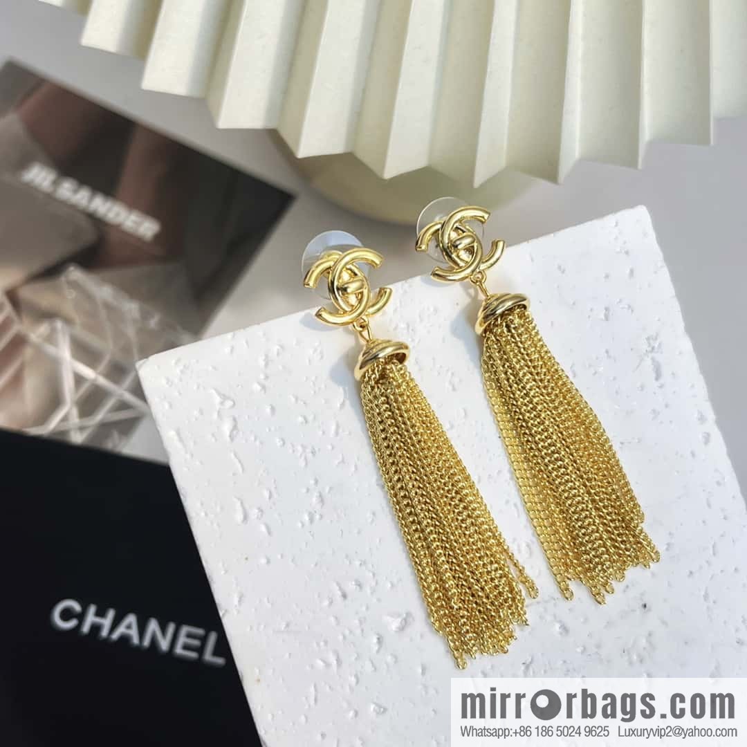 New ☑️ Chanel C2 gold fringed earrings