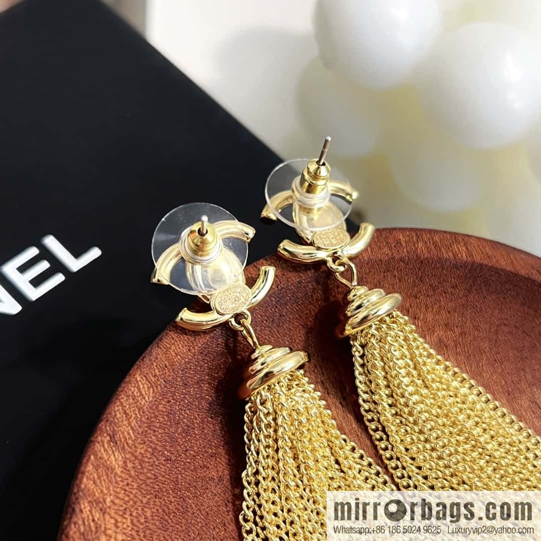 New ☑️ Chanel C2 gold fringed earrings