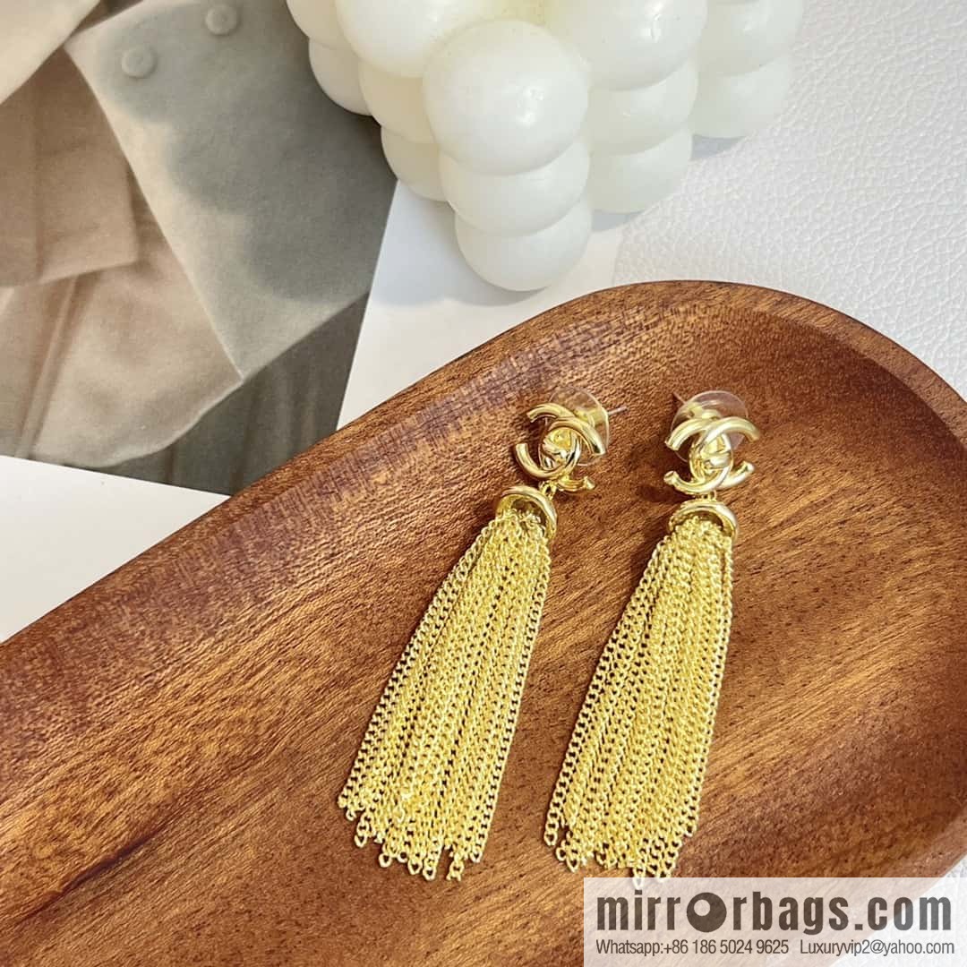 New ☑️ Chanel C2 gold fringed earrings