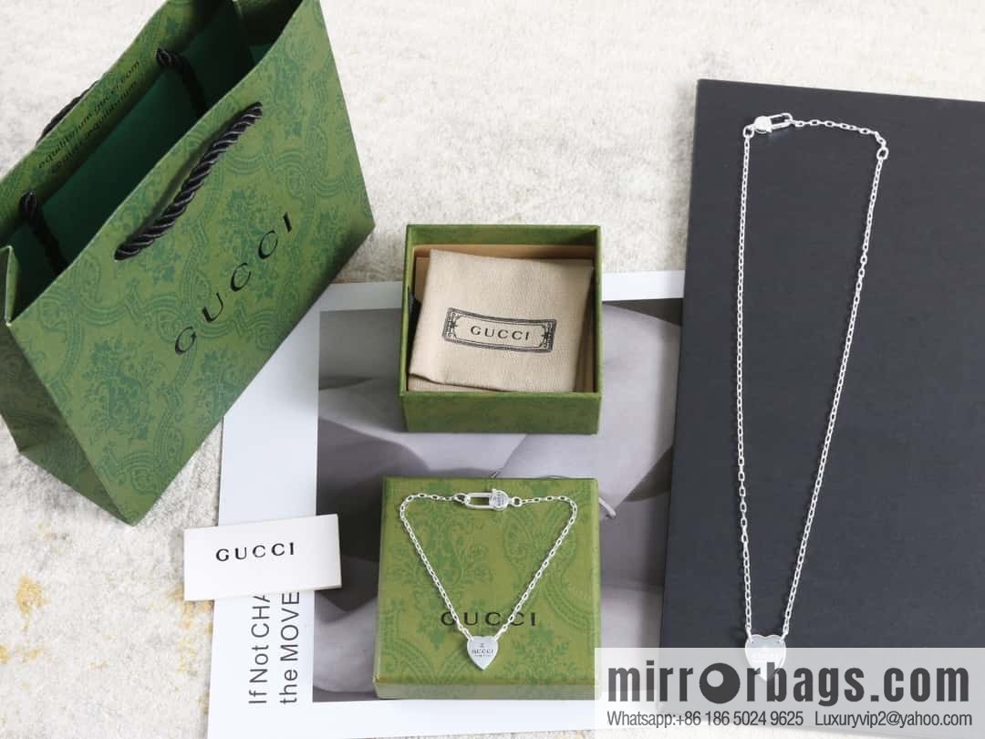 New Gucci gucci love peach heart necklace bracelet