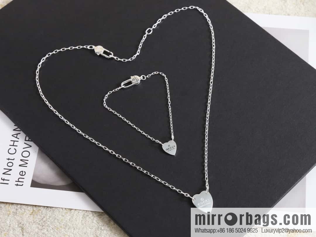 New Gucci gucci love peach heart necklace bracelet