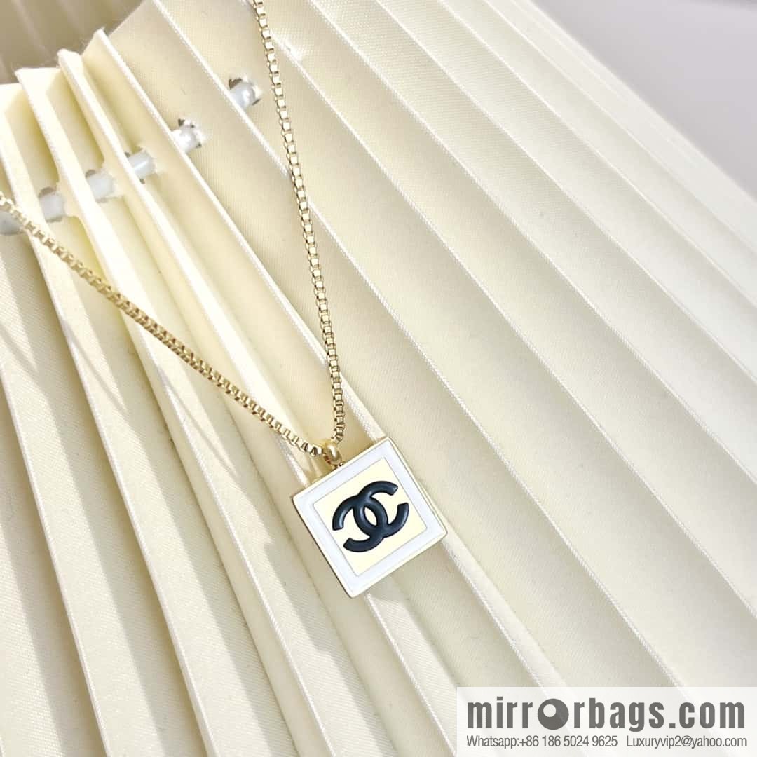 New ☑️ Chanel square double c necklace