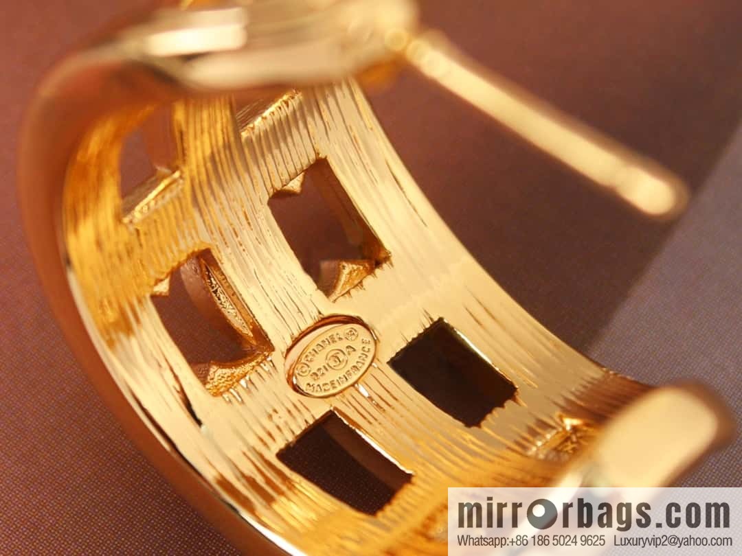 New ☑️ Chanel medieval series gold semi-round double c cut-out earrings