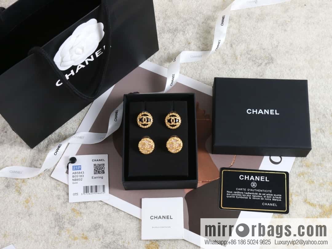 New ☑️ Chanel medieval series gold round double c earrings