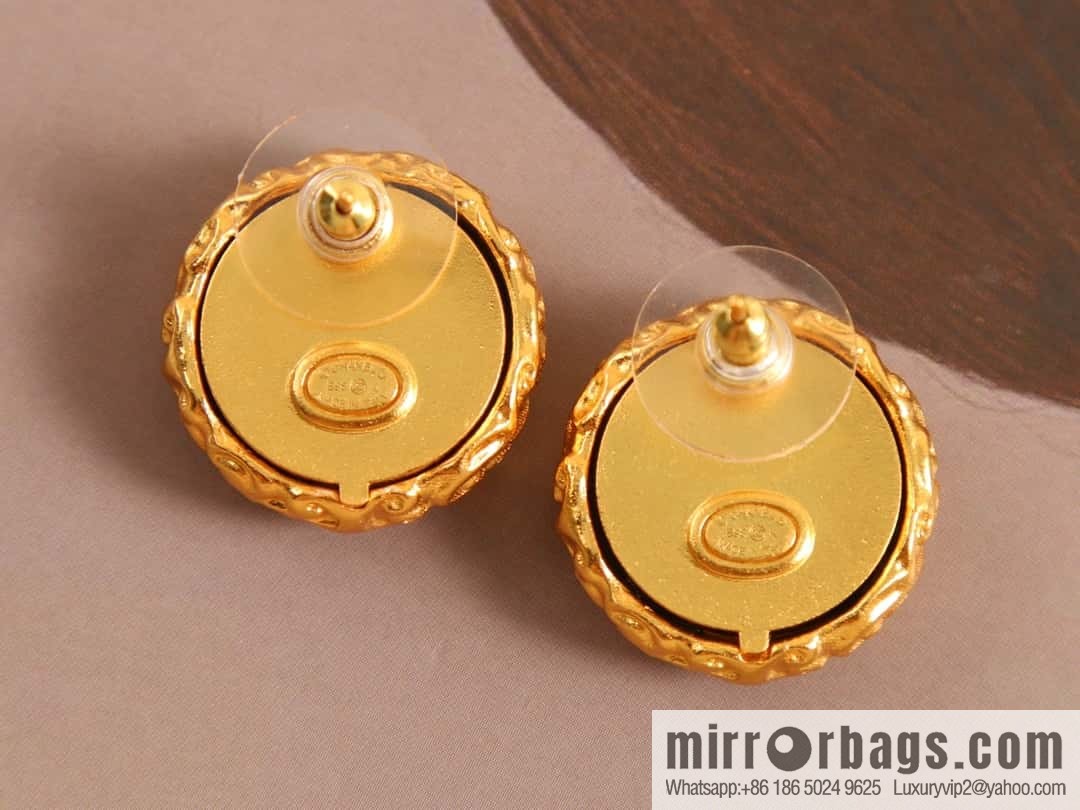 New ☑️ Chanel medieval series gold round double c earrings