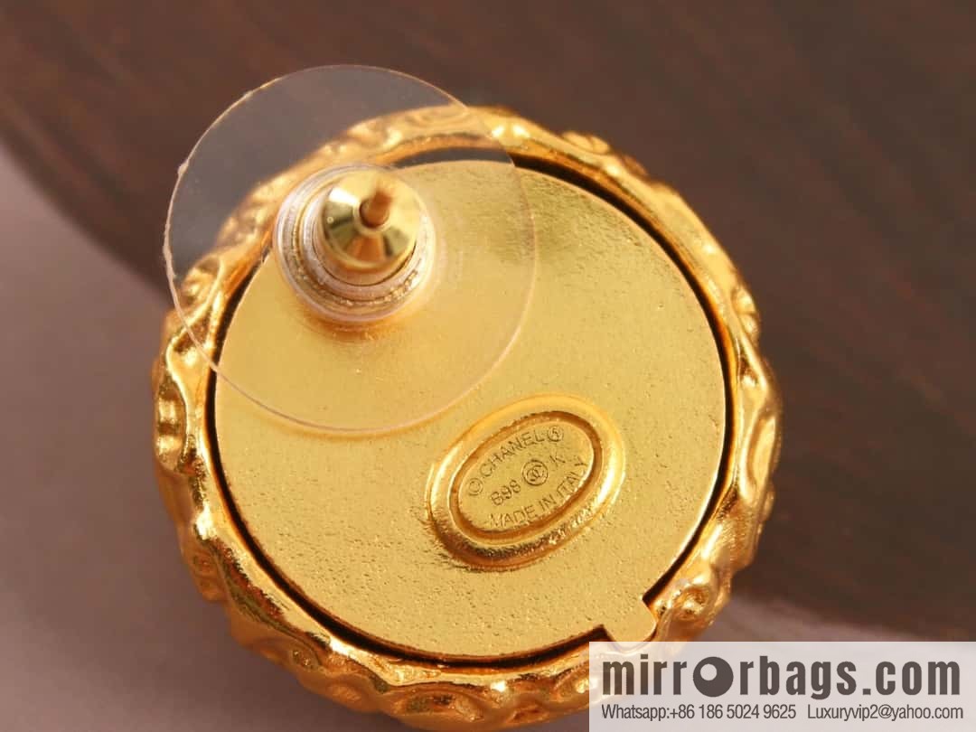 New ☑️ Chanel medieval series gold round double c earrings