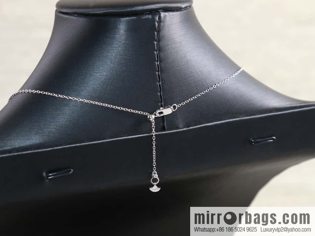 GRAFF Graff Five Flowers Diamond Necklace