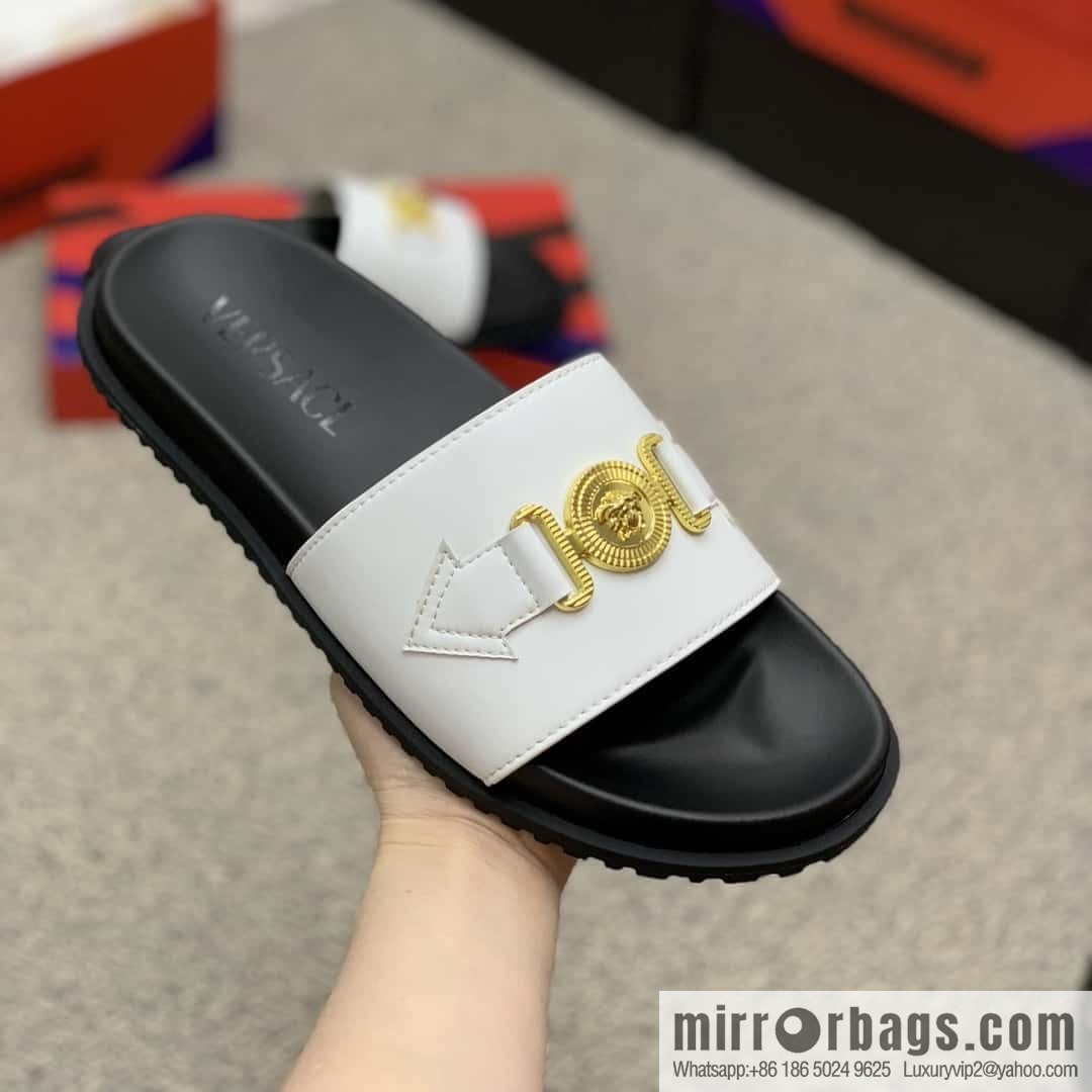 Versace uses black calfskin men's sandals
