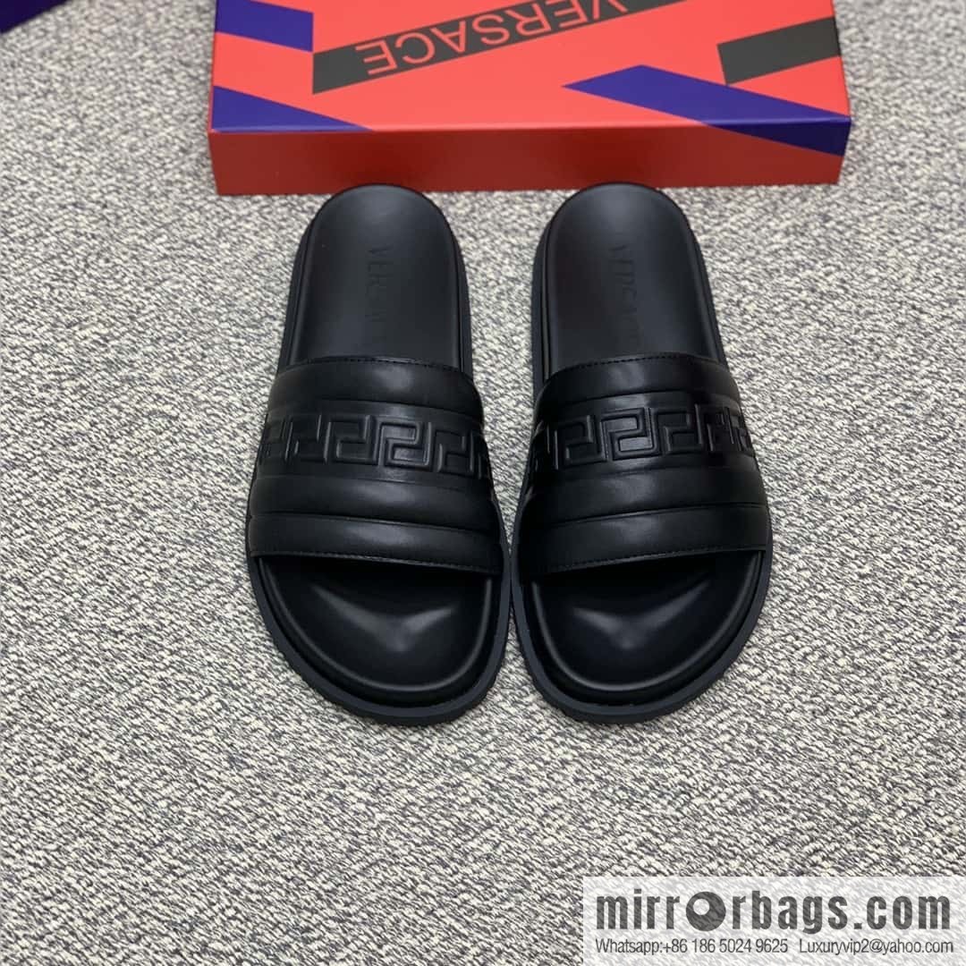 Versace uses black calfskin men's sandals