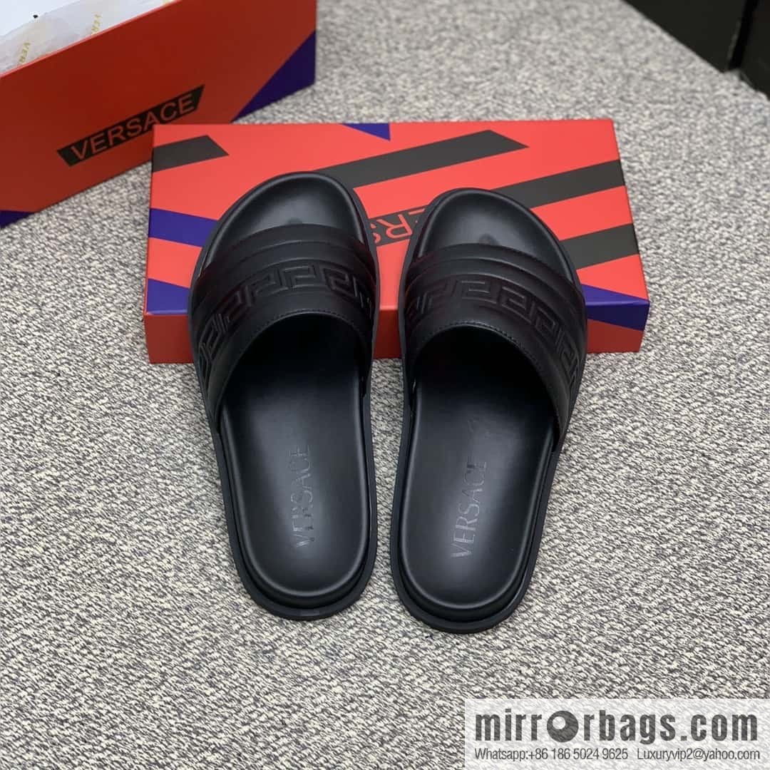 Versace uses black calfskin men's sandals