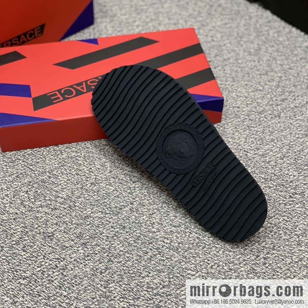 Versace uses black calfskin men's sandals