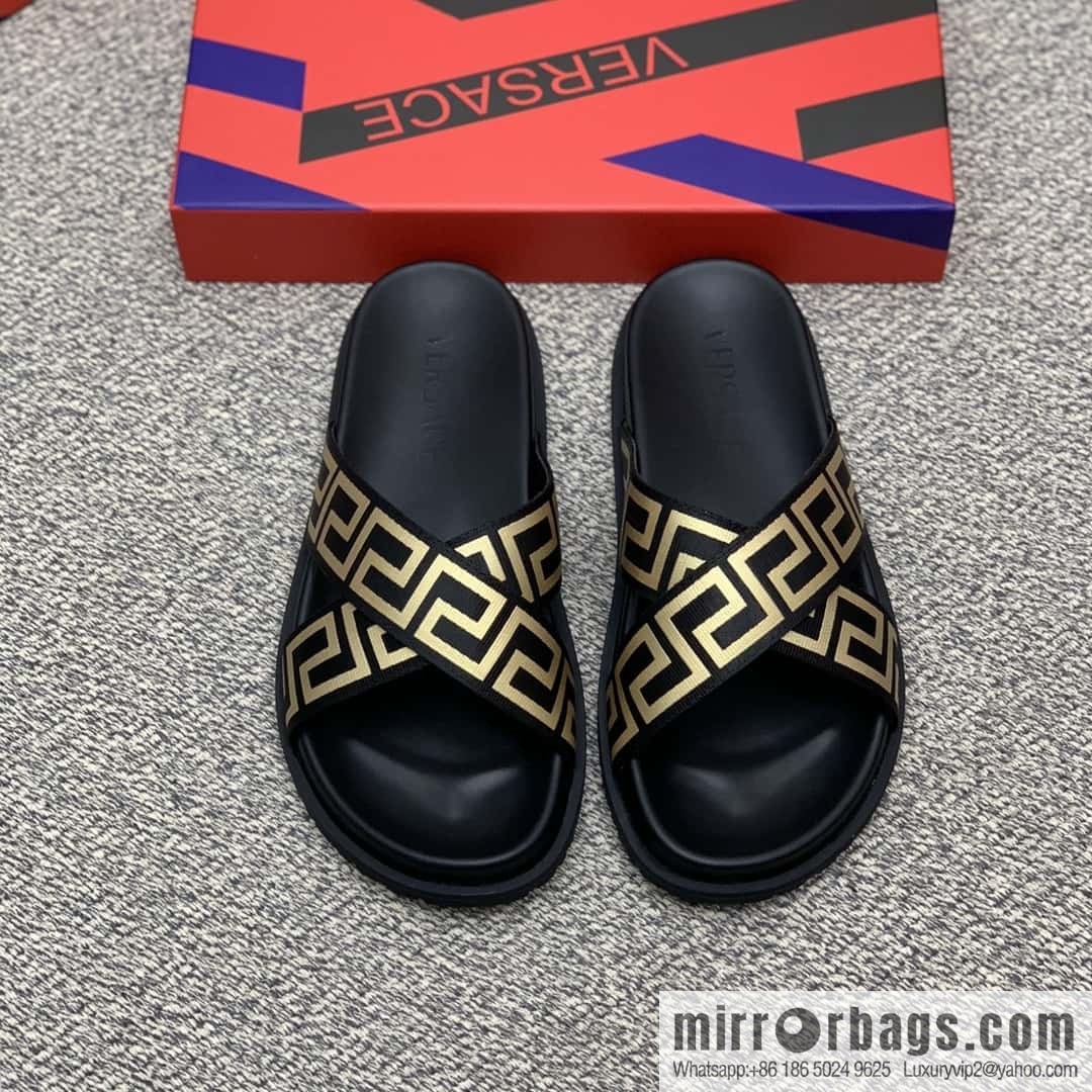 Versace uses black calfskin men's sandals