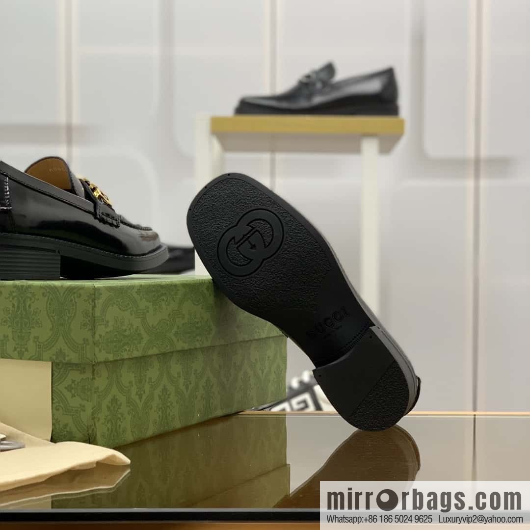 Gucci Gucci uses black smooth cow leather (fabric) carefully made men's loafers