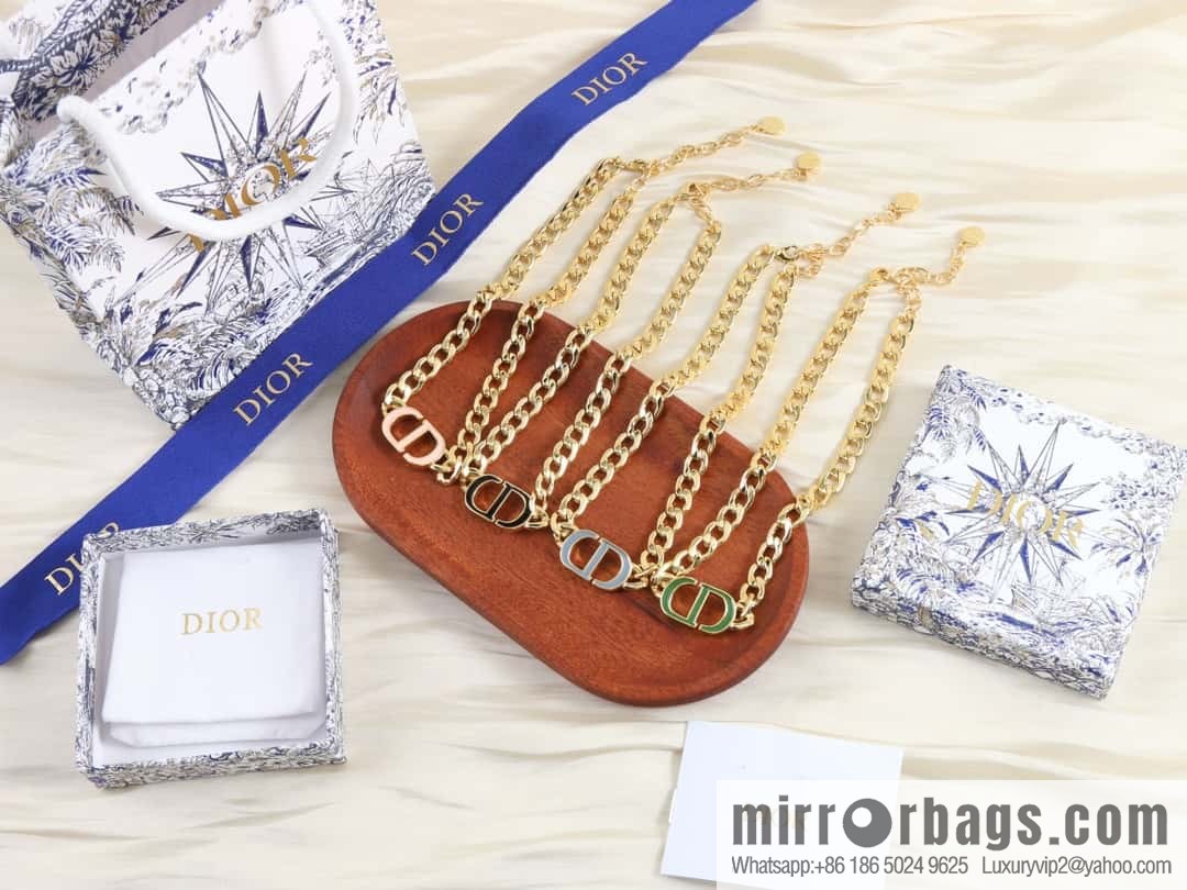 New ☑️ Dior enamel CD necklace