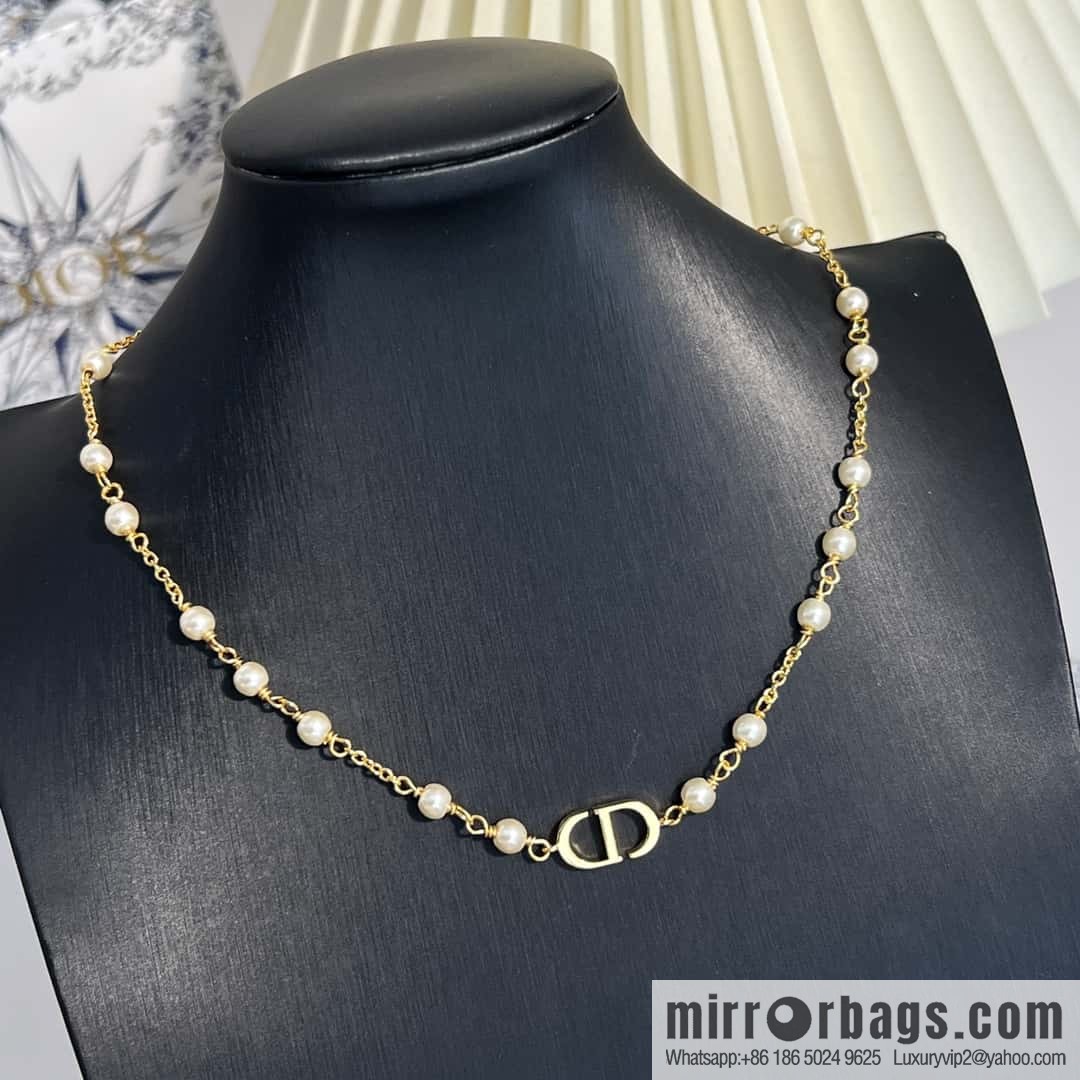 New ☑️ Dior pearl CD necklace bracelet