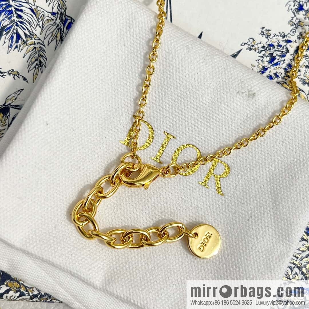 New ☑️ Dior pearl CD necklace bracelet
