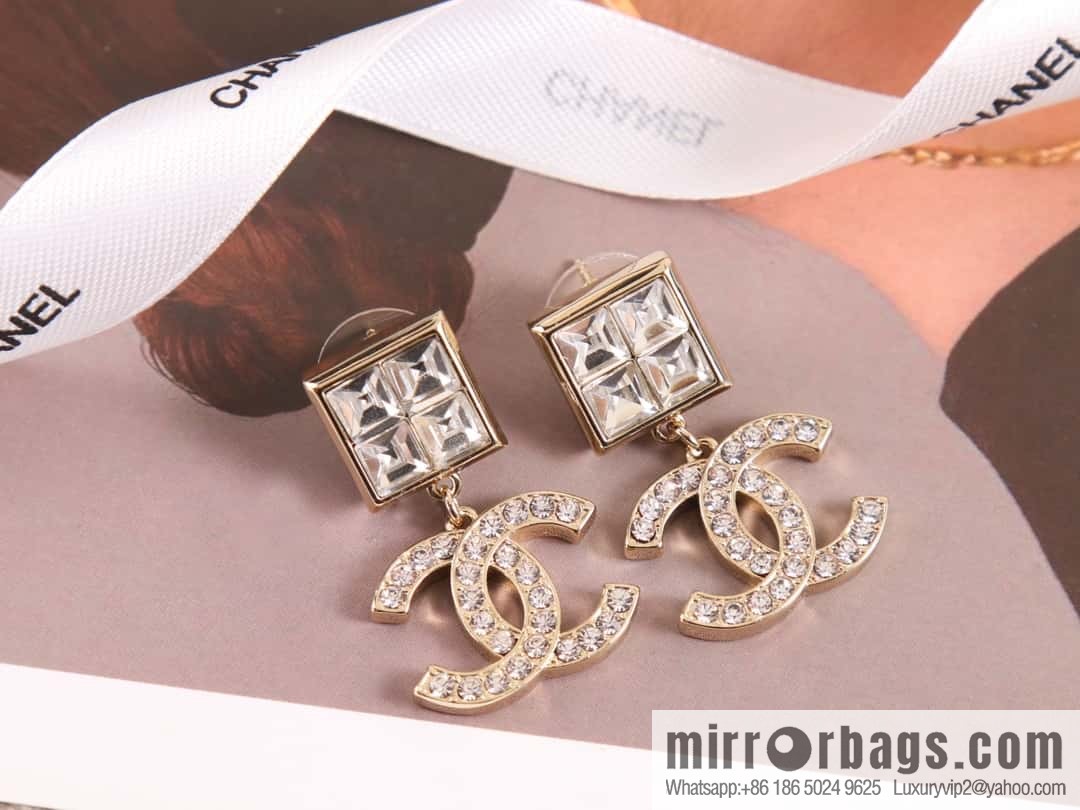 New ☑️ Chanel c2 double c square diamond stud earrings