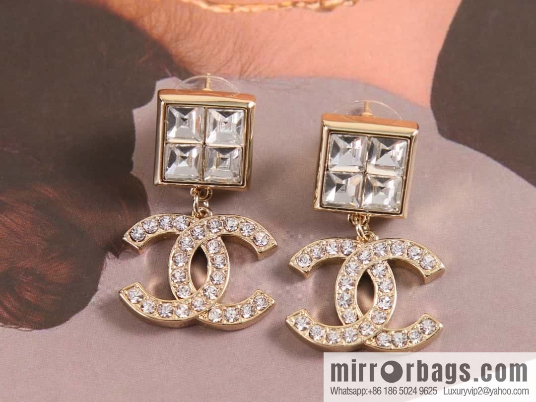 New ☑️ Chanel c2 double c square diamond stud earrings