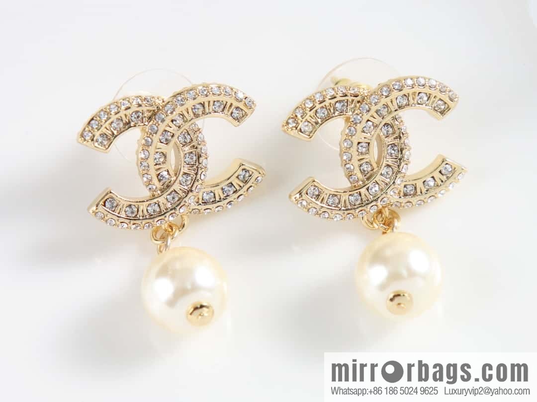New ☑️ Chanel c2 full diamond double c pearl stud earrings