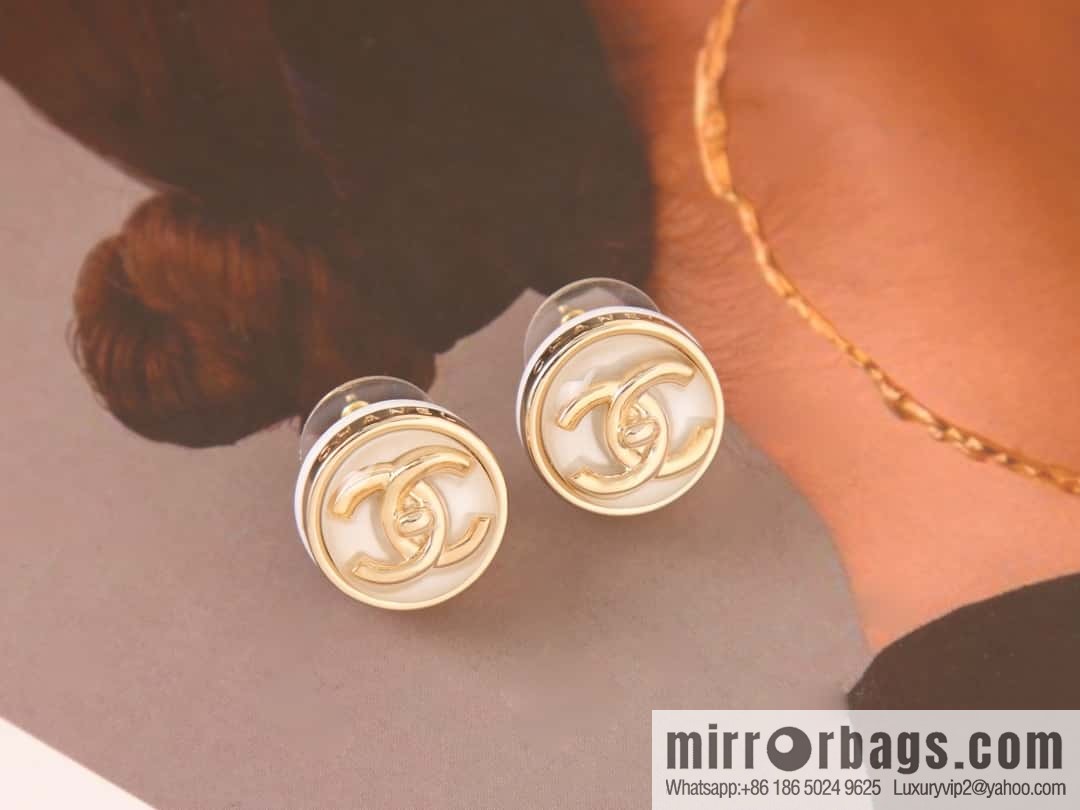 New ☑️ Chanel c1 double c round stud earrings