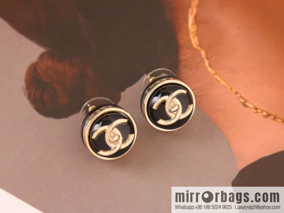 New ☑️ Chanel c1 double c round stud earrings