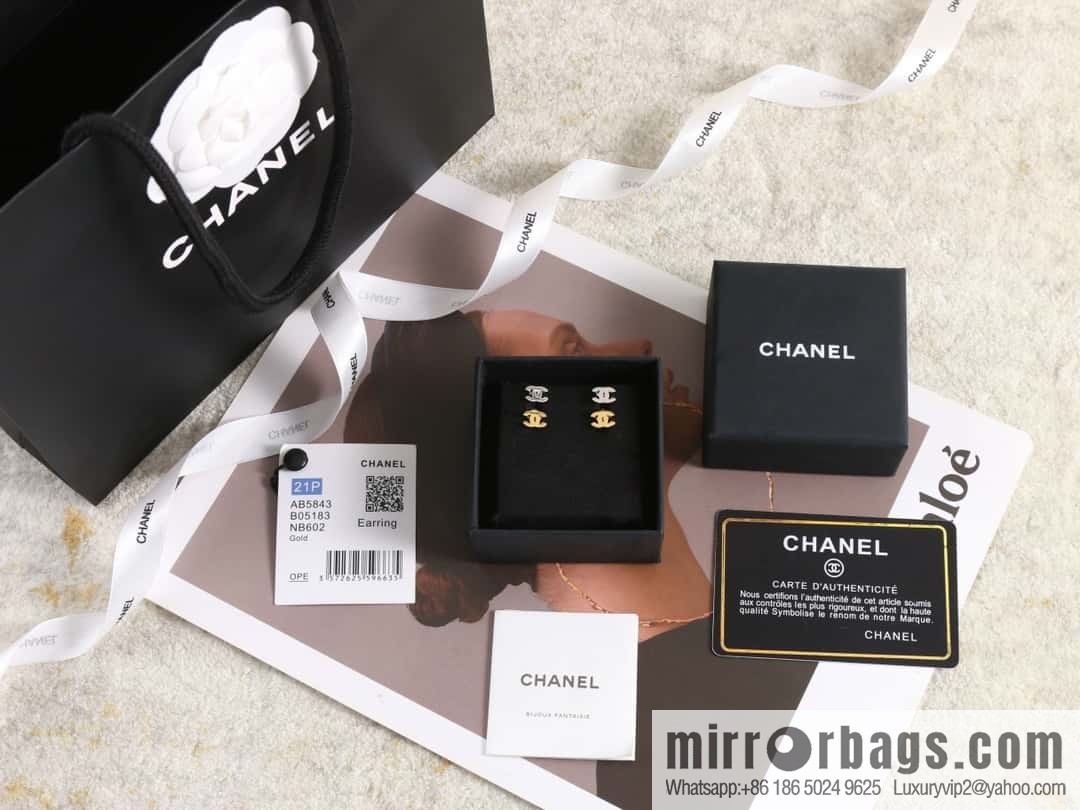 New ☑️ Chanel c1 mini double c glossy earrings