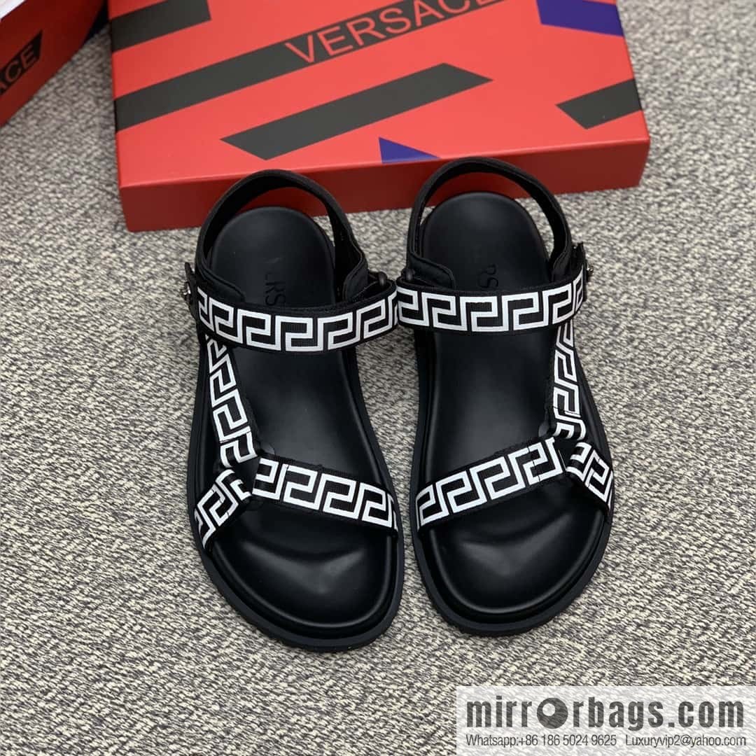 Versace uses black calfskin men's sandals