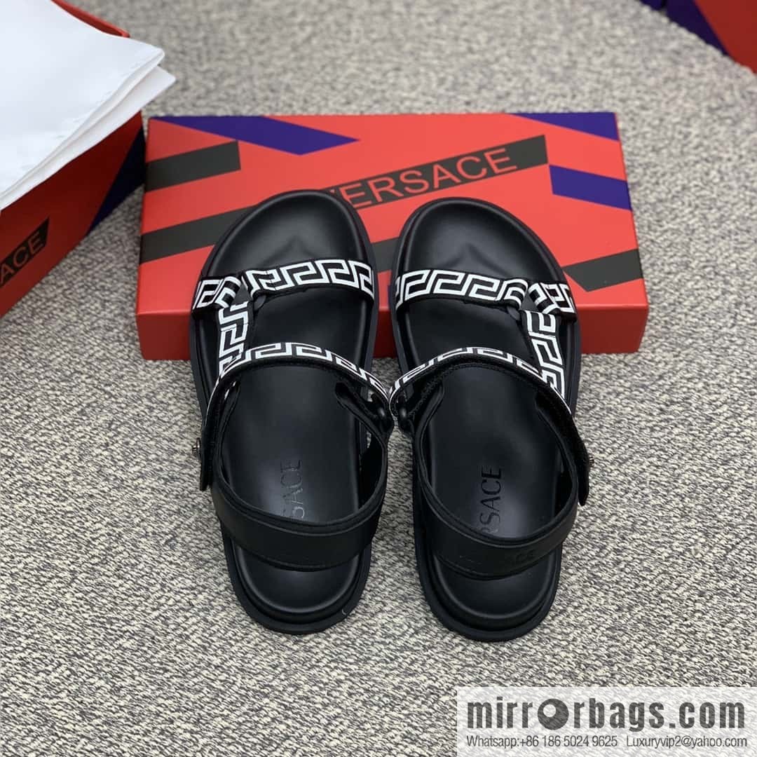 Versace uses black calfskin men's sandals