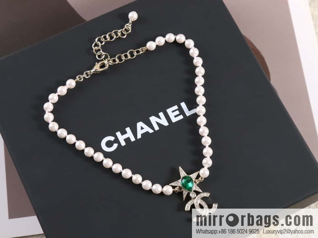 New ☑️ Chanel Double C Pentagram ⭐ Star Emerald Pearl Necklace