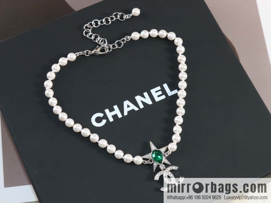 New ☑️ Chanel Double C Pentagram ⭐ Star Emerald Pearl Necklace