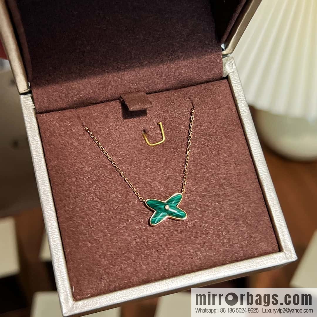CHAUMET Cross necklace