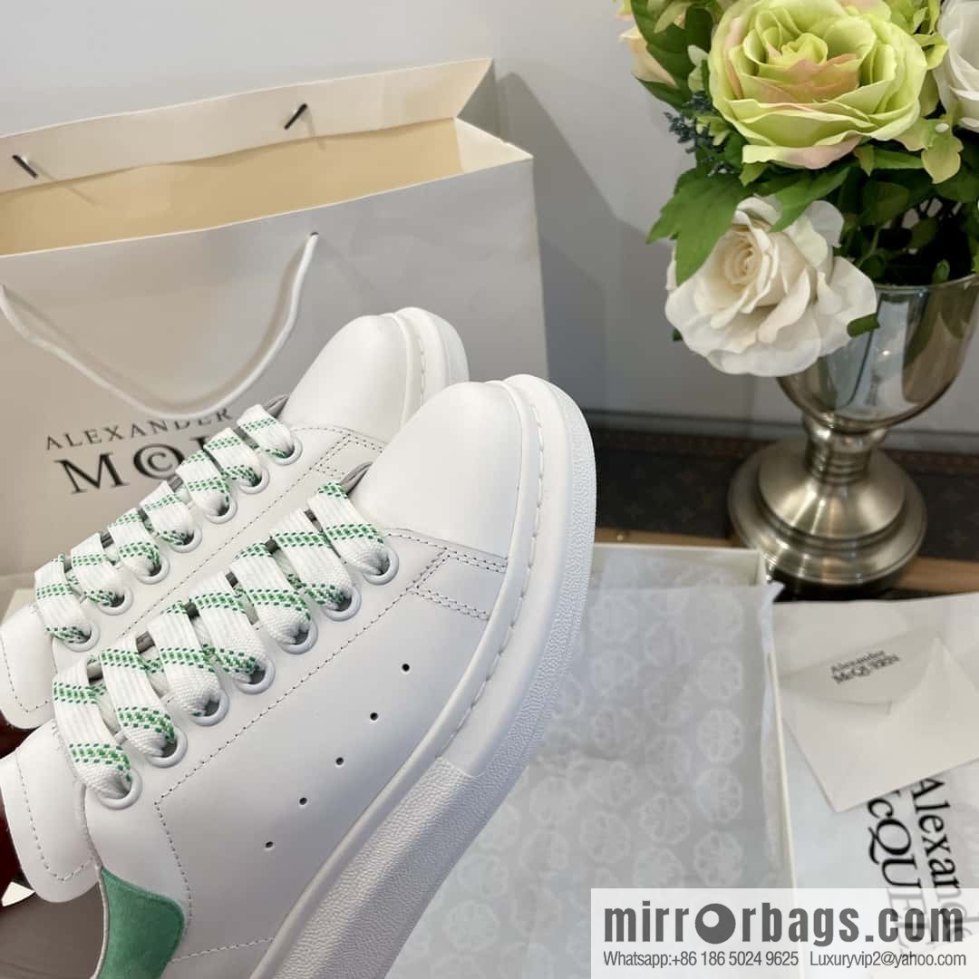Alexander McQueen, Unisex sneakers made of calfskin