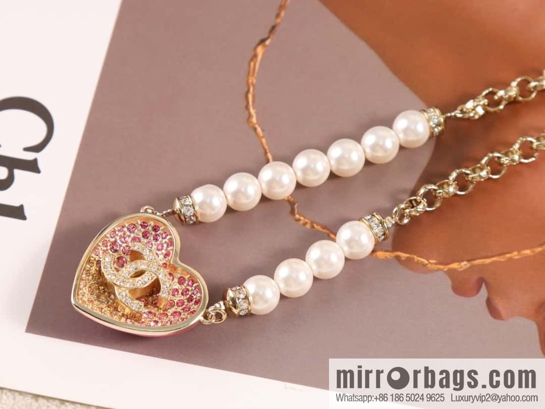New ☑️ Chanel double c asymmetric pearl love peach heart necklace