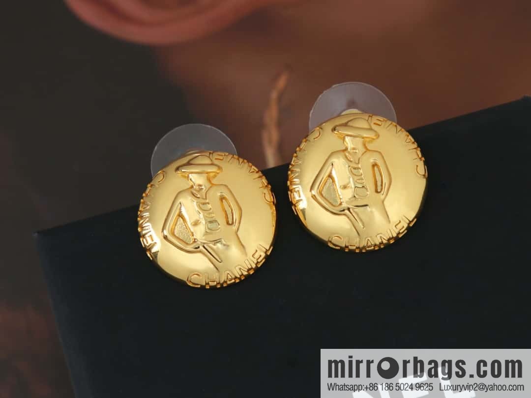 New ☑️ Chanel medieval series gold round earrings