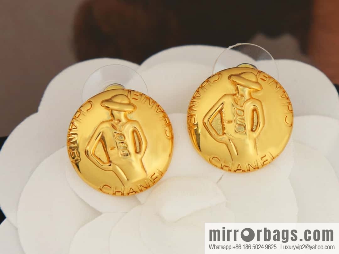 New ☑️ Chanel medieval series gold round earrings